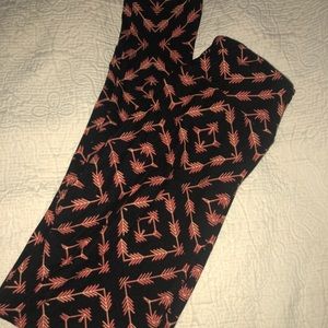 Lula Roe OS Leggings